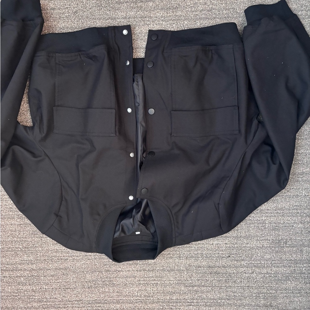 Cropped Utility Jacket & Wide-Leg Set - Black - Picture 3 of 3